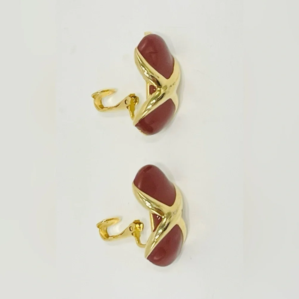 3/$18 Vintage Enamel Red Rust Gold Tone Clip-on Earrings Burgundy